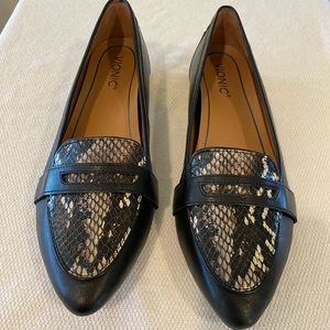 NEW Vionic Savannah Flat Black Boa 9